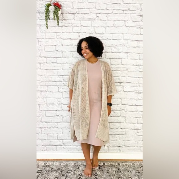 Open knit poncho. An effortless layer to wear all season long 2 colors available - Picture 5 of 6